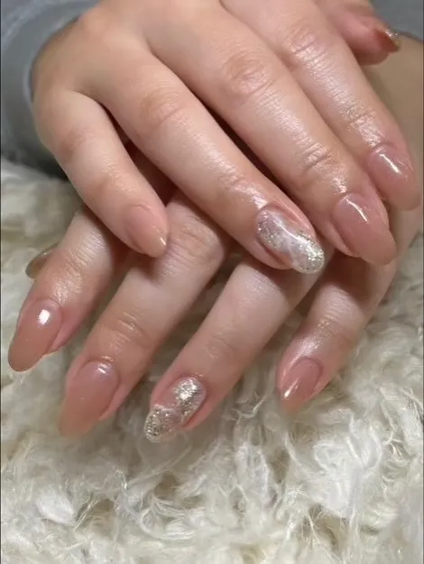 この秋は“艶×ベージュ”で魅せる指先に🌙ྀིྀི⋆˙⟡